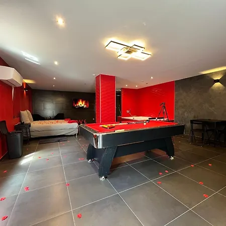 Le Confiden'spa Loft 55m2 Jacuzzi - Billard - Cheminee - Terrasse * Hoenheim